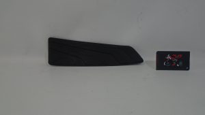 ALFOMBRILLA DELANTERA DERECHA SYM JOYMAX GTS 300